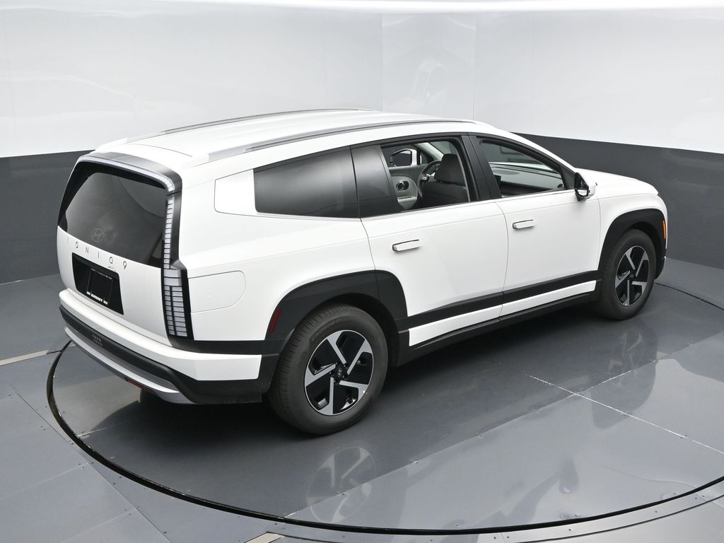 2026 Hyundai IONIQ 9 S - Photo 8