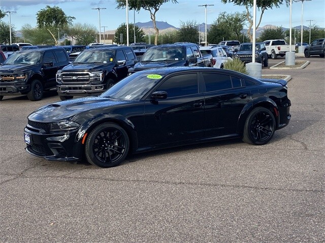 2023 Dodge Charger Scat Pack photo 2