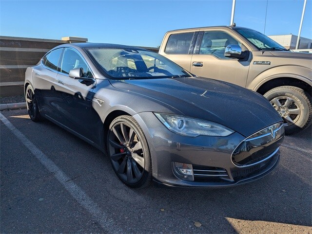 2016 Tesla Model S photo 3