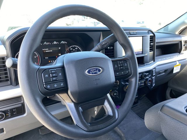2026 Ford F-450 Super Duty XL - Photo 18