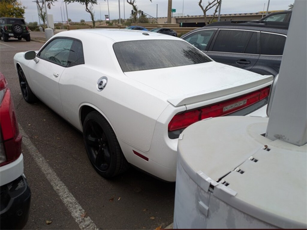 Used 2014 Dodge Challenger SXT Coupe