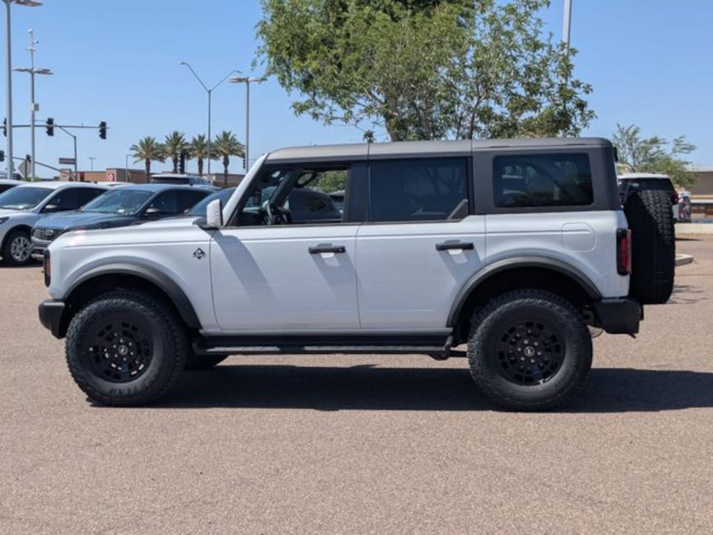 New 2026 Ford Bronco Outer Banks SUV