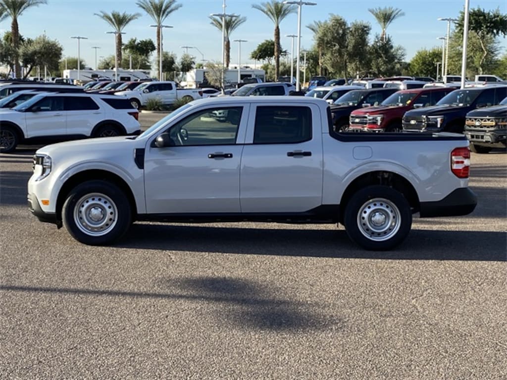 New 2025 Ford Maverick XL Truck SuperCrew