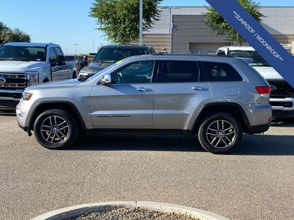Used 2017 Jeep Grand Cherokee Limited 4x4 SUV