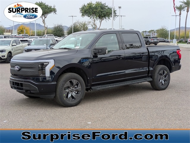 2025 Ford F-150 Lightning Flash's photo