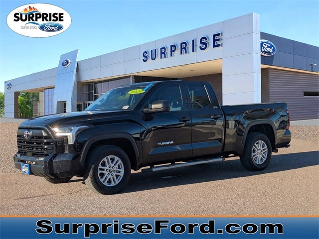 2024 Toyota Tundra SR5's photo