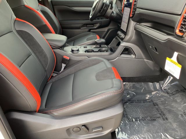 2025 Ford Ranger Raptor - Photo 13