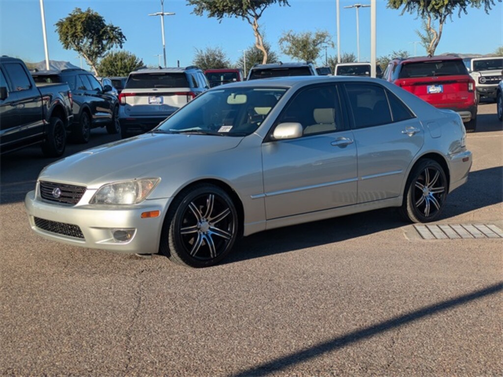 Used 2004 Lexus IS 300 Base w/5-Speed Sedan