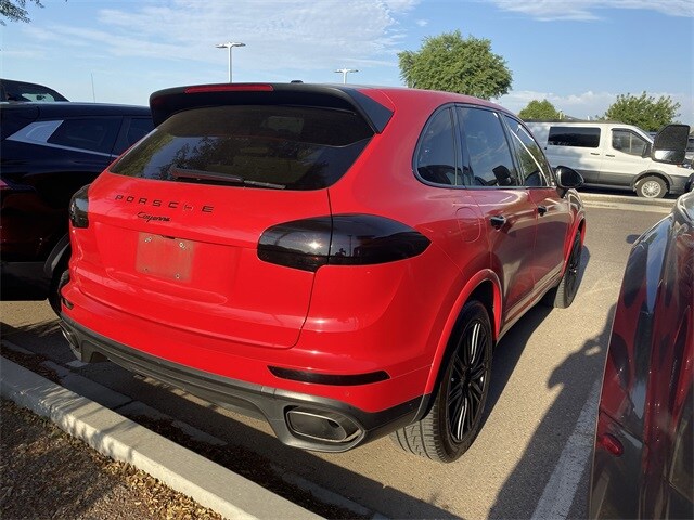 2017 Porsche Cayenne photo 4