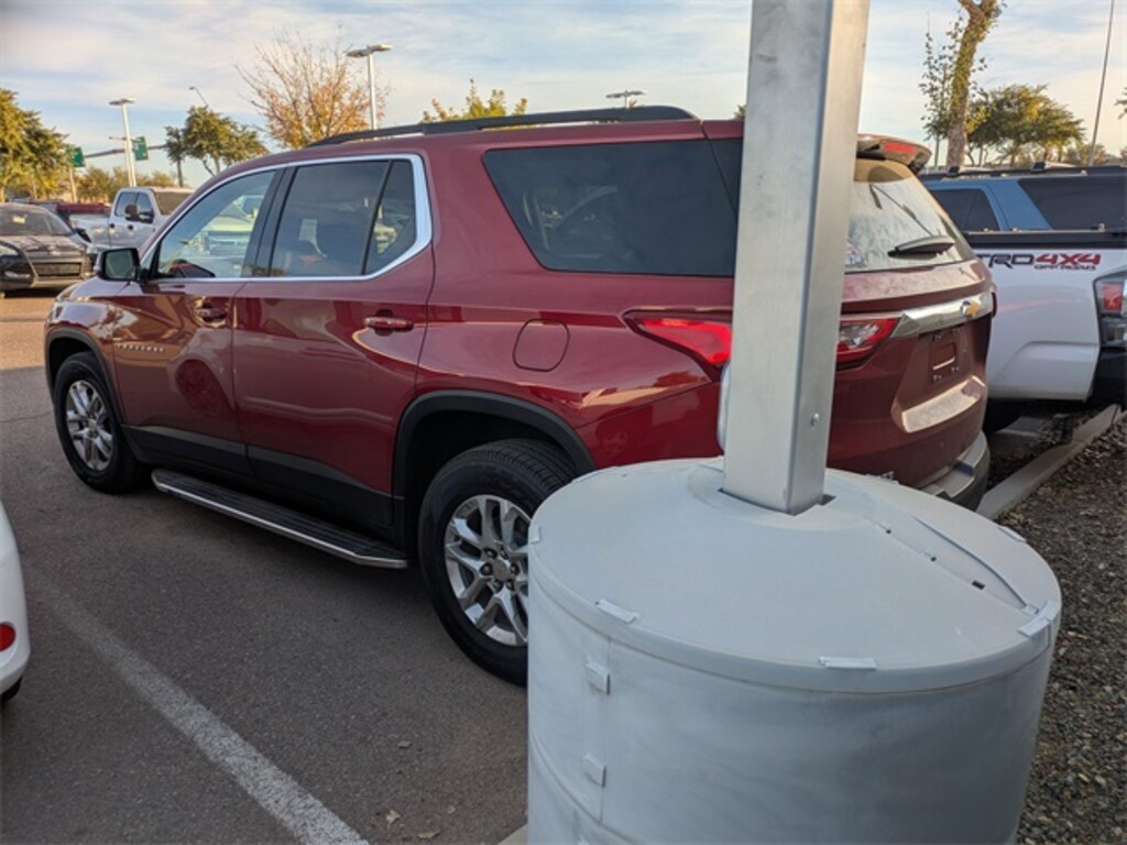 Used 2020 Chevrolet Traverse LT Cloth w/1LT SUV