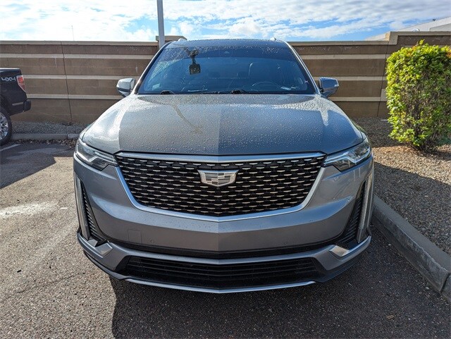 2022 Cadillac XT6 Premium Luxury photo 2