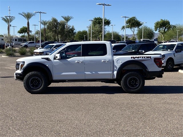 2025 Ford F-150 Raptor photo 3