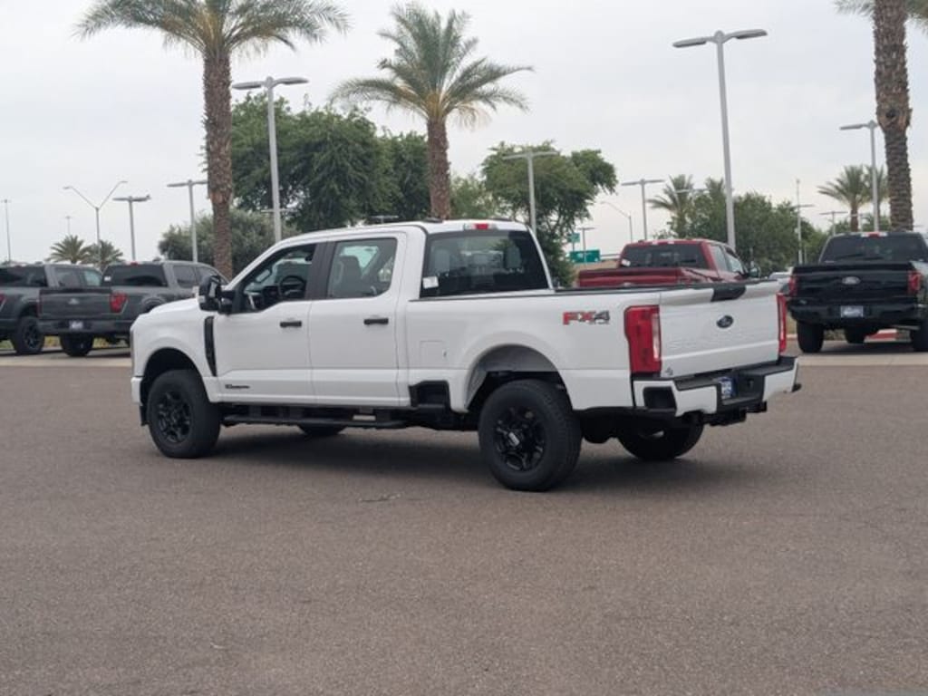 New 2026 Ford F-250 XL Truck Crew Cab