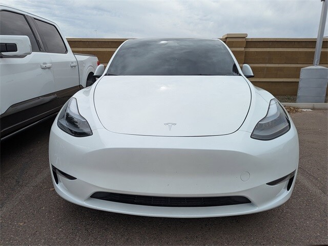 2024 Tesla Model Y Performance photo 2