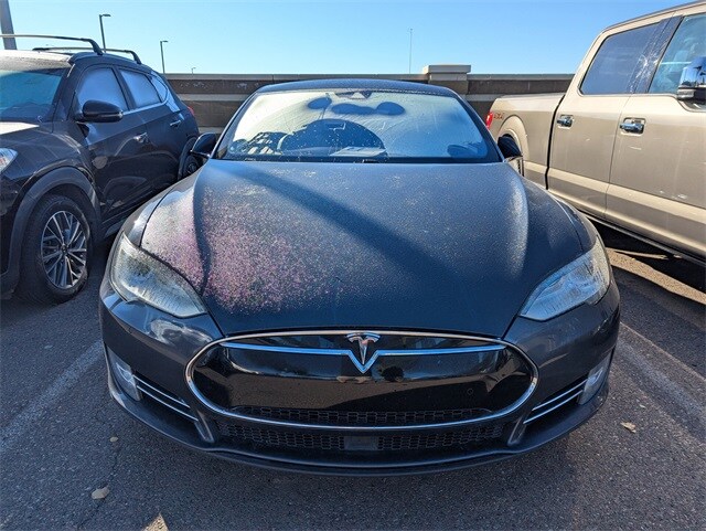 2016 Tesla Model S photo 2