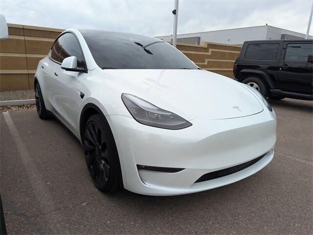 2024 Tesla Model Y Performance photo 3