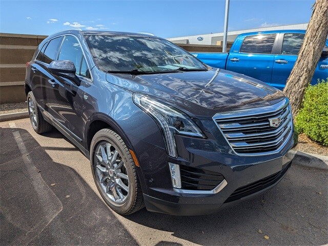 2018 Cadillac XT5 Premium Luxury photo 3