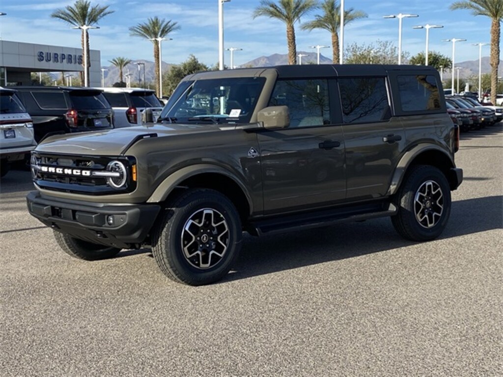 New 2026 Ford Bronco Outer Banks SUV