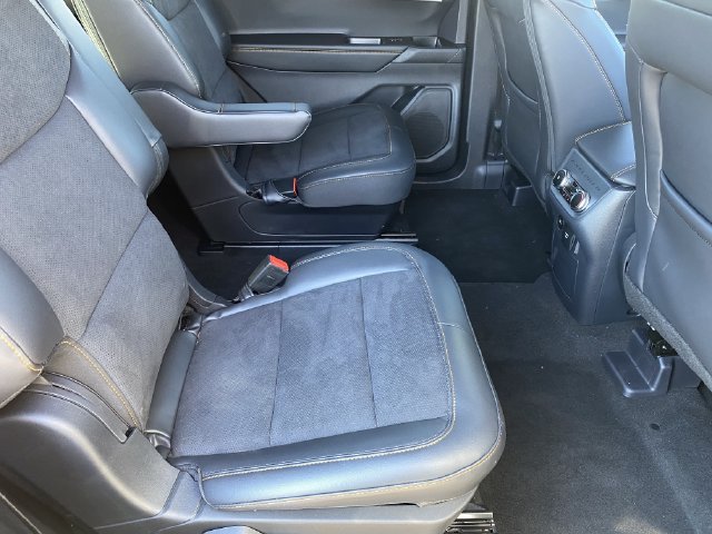 2026 Ford Explorer Tremor - Photo 14