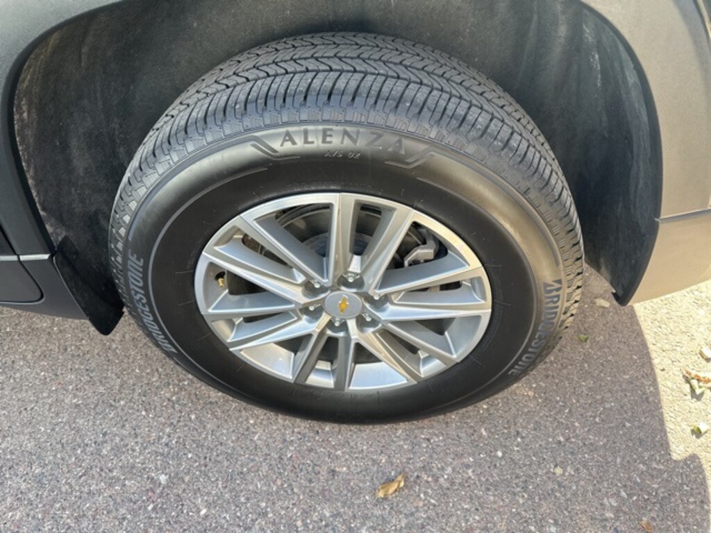 Used 2023 Chevrolet Traverse LT Cloth w/1LT SUV