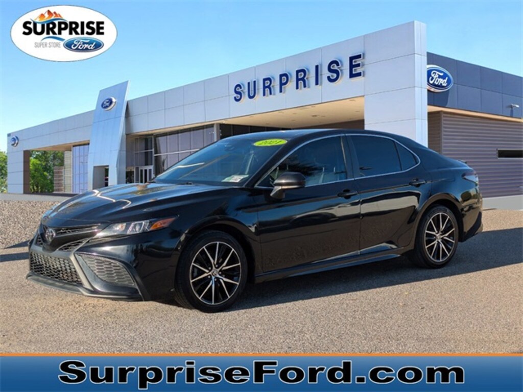 Used 2021 Toyota Camry SE Sedan