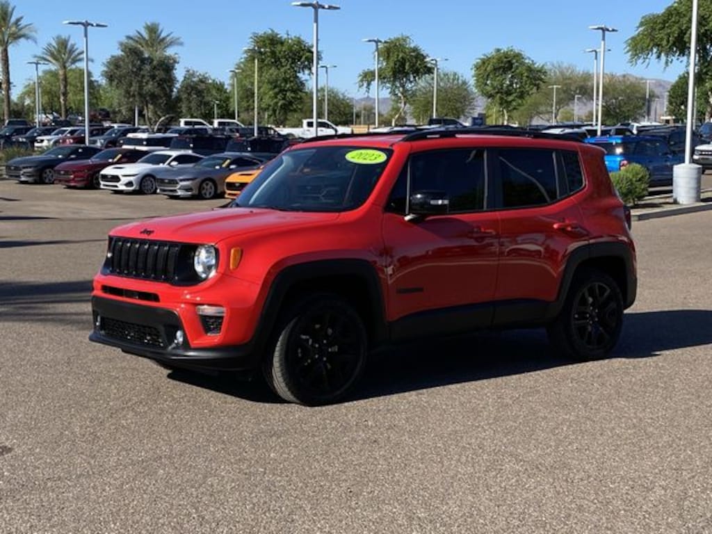 Used 2023 Jeep Renegade Latitude SUV