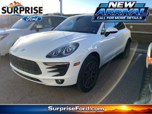 2018 Porsche Macan AWD photo
