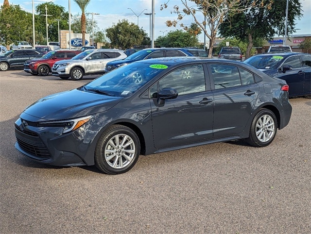 Used 2024 Toyota Corolla LE with VIN JTDBCMFE7R3065305 for sale in Surprise, AZ