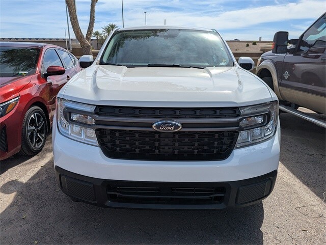 2023 Ford Maverick XLT photo 2