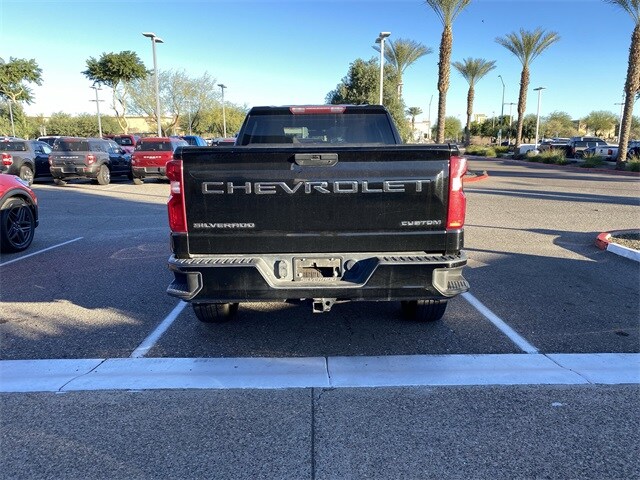 2022 Chevrolet Silverado 1500 Custom photo 2