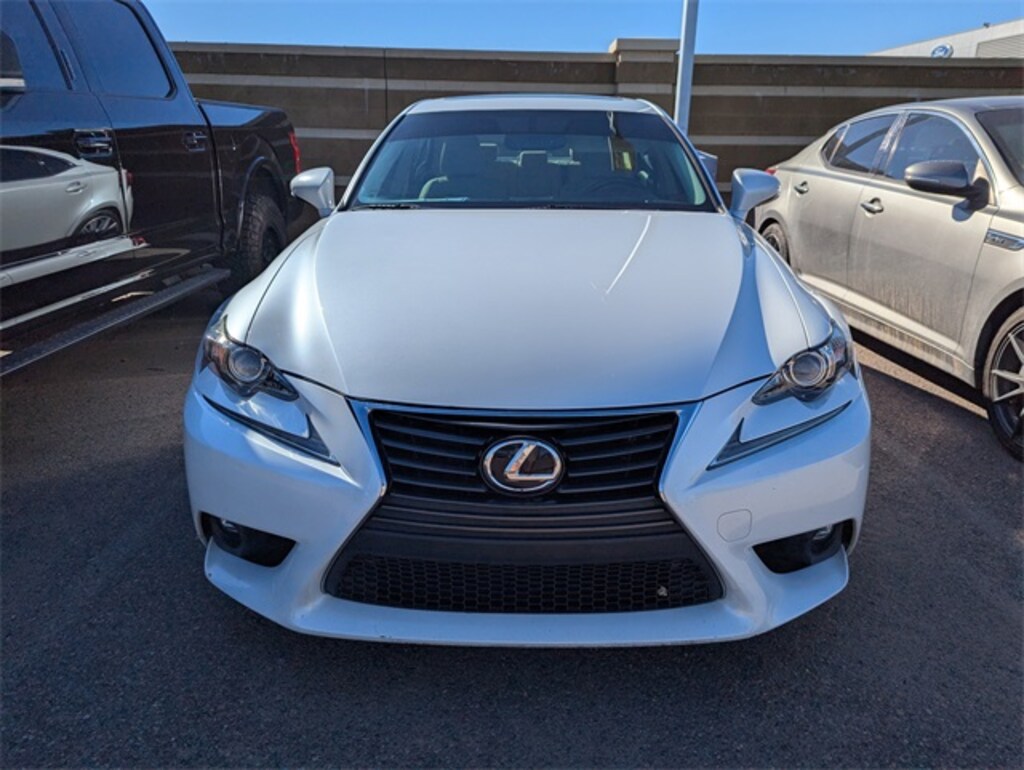 Used 2016 Lexus IS 200t  Sedan