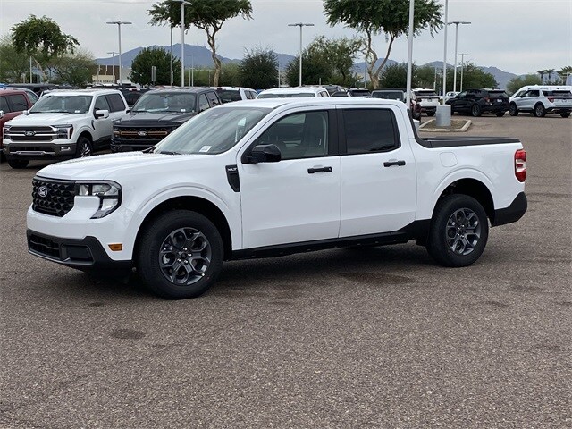 2025 Ford Maverick XLT photo 2