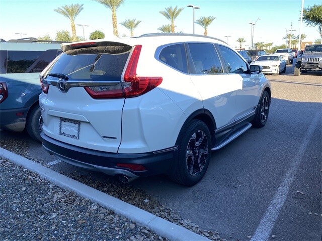 2018 Honda CR-V Touring photo 4