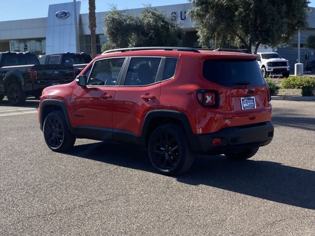 Used 2023 Jeep Renegade Latitude SUV