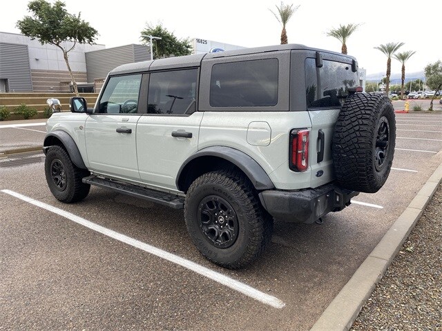 2023 Ford Bronco Wildtrak photo 2