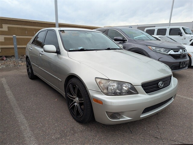 2004 Lexus IS 300 photo 3