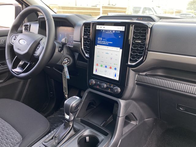 2025 Ford Ranger XLT - Photo 13