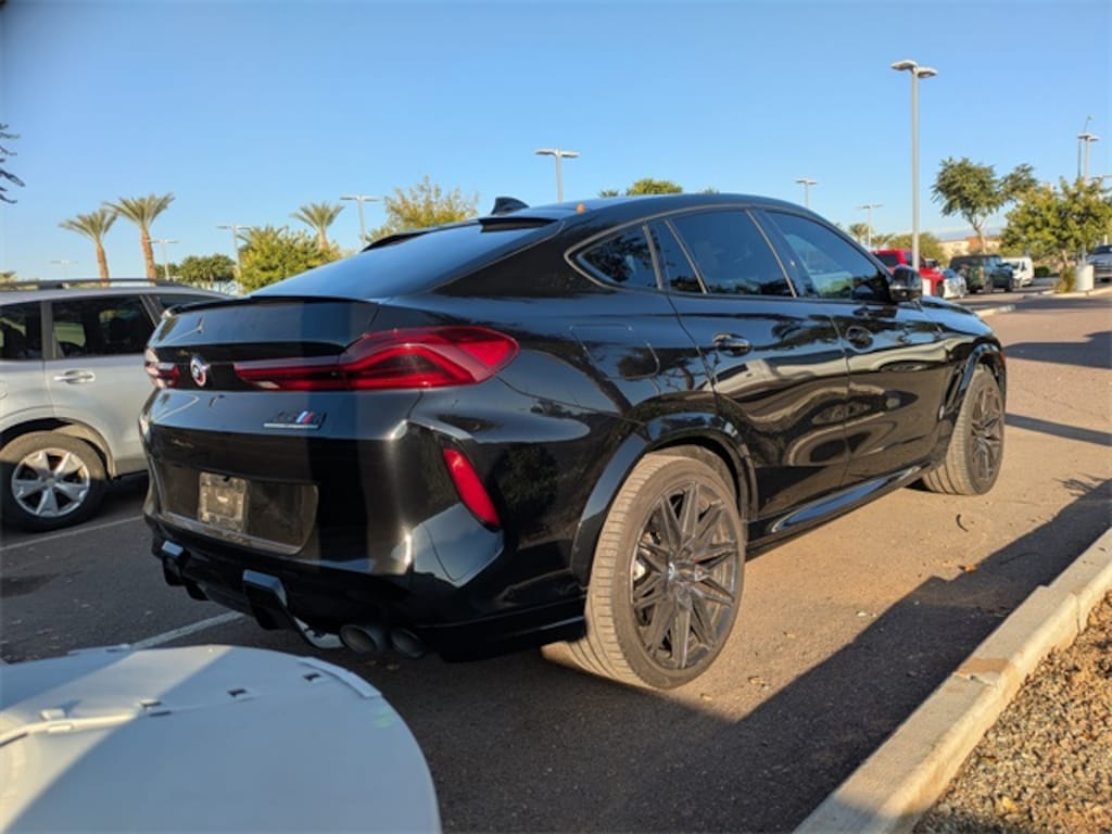 Used 2022 BMW X6 M SUV