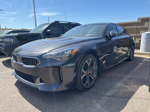2021 Kia Stinger GT2's photo