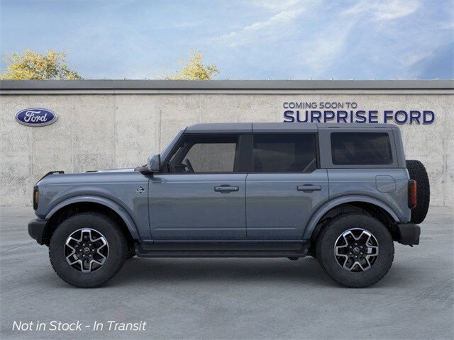 2025 Ford Bronco Outer Banks photo 3