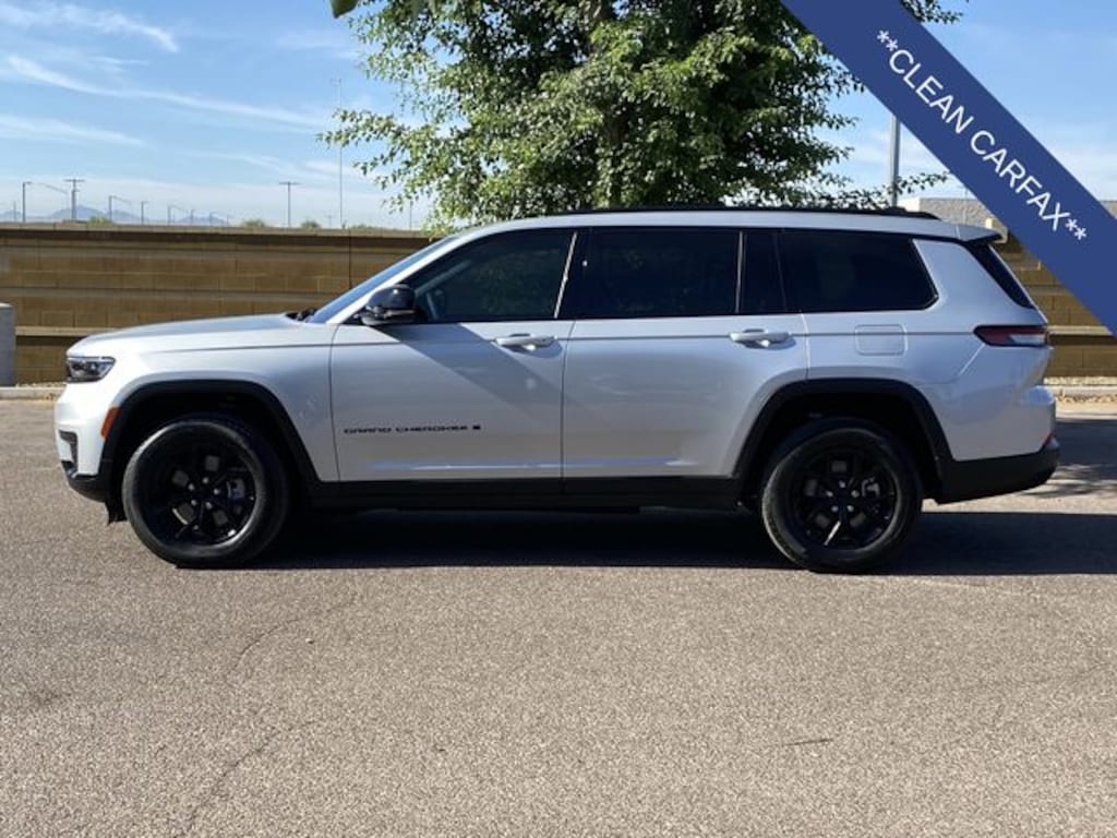 Used 2025 Jeep Grand Cherokee L Laredo SUV