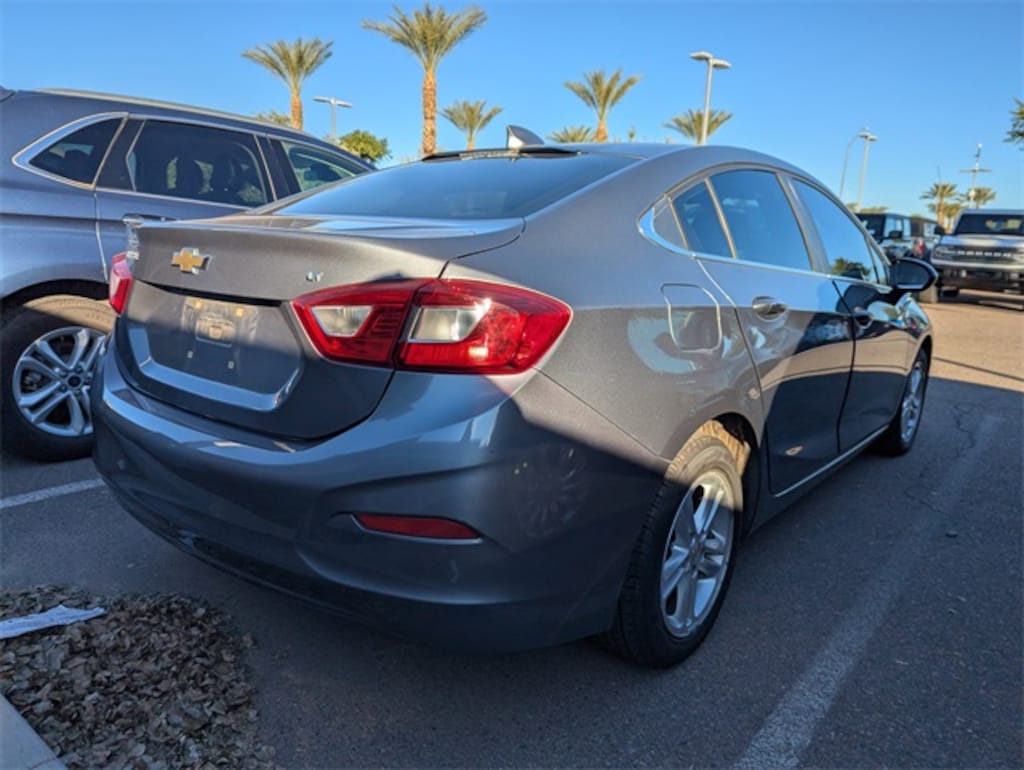 Used 2018 Chevrolet Cruze LT Auto Sedan