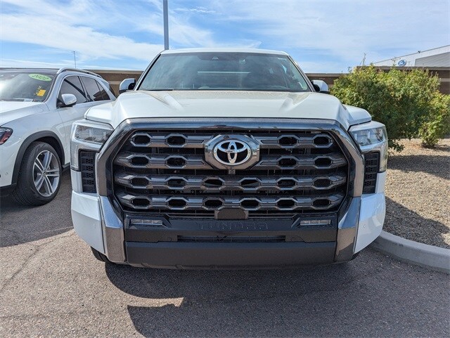 2022 Toyota Tundra Platinum CrewMax photo 2