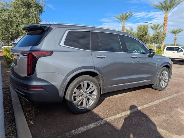 2022 Cadillac XT6 Premium Luxury photo 4