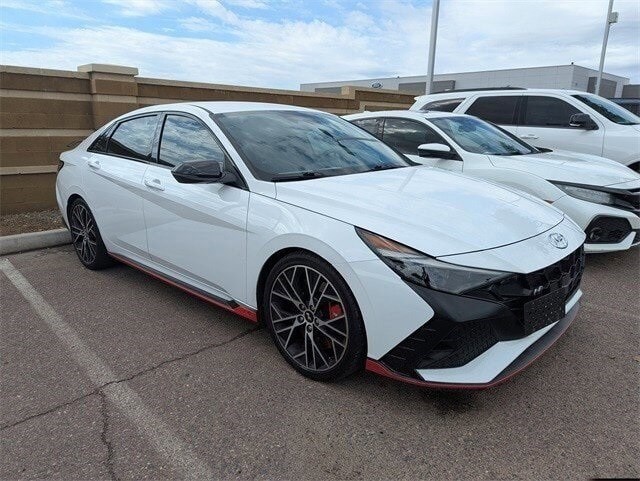 2023 Hyundai Elantra N photo 3