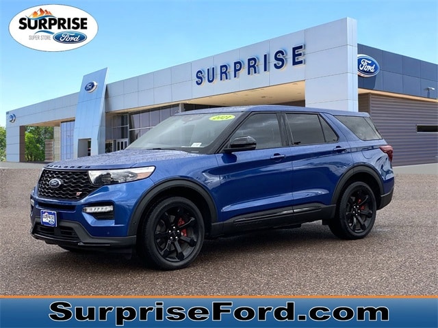 2021 Ford Explorer ST's photo