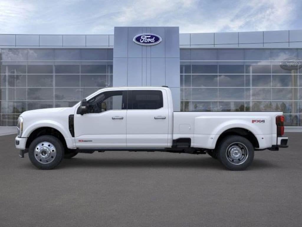 New 2026 Ford F-450 Truck Crew Cab
