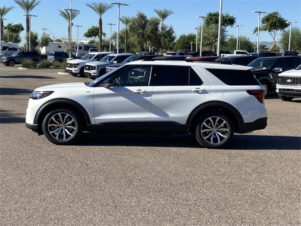 New 2025 Ford Explorer ST-Line SUV