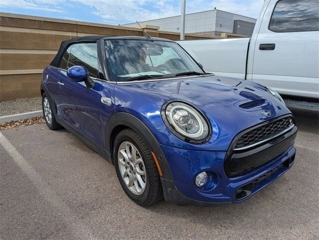 2019 Mini Cooper S Iconic photo 3