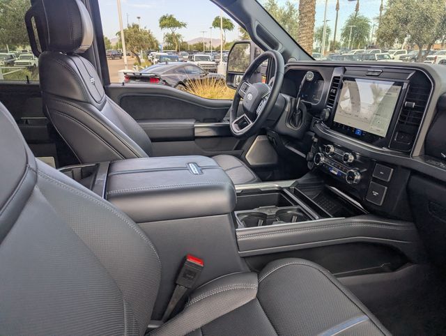 2026 Ford F-250 Super Duty Platinum - Photo 14